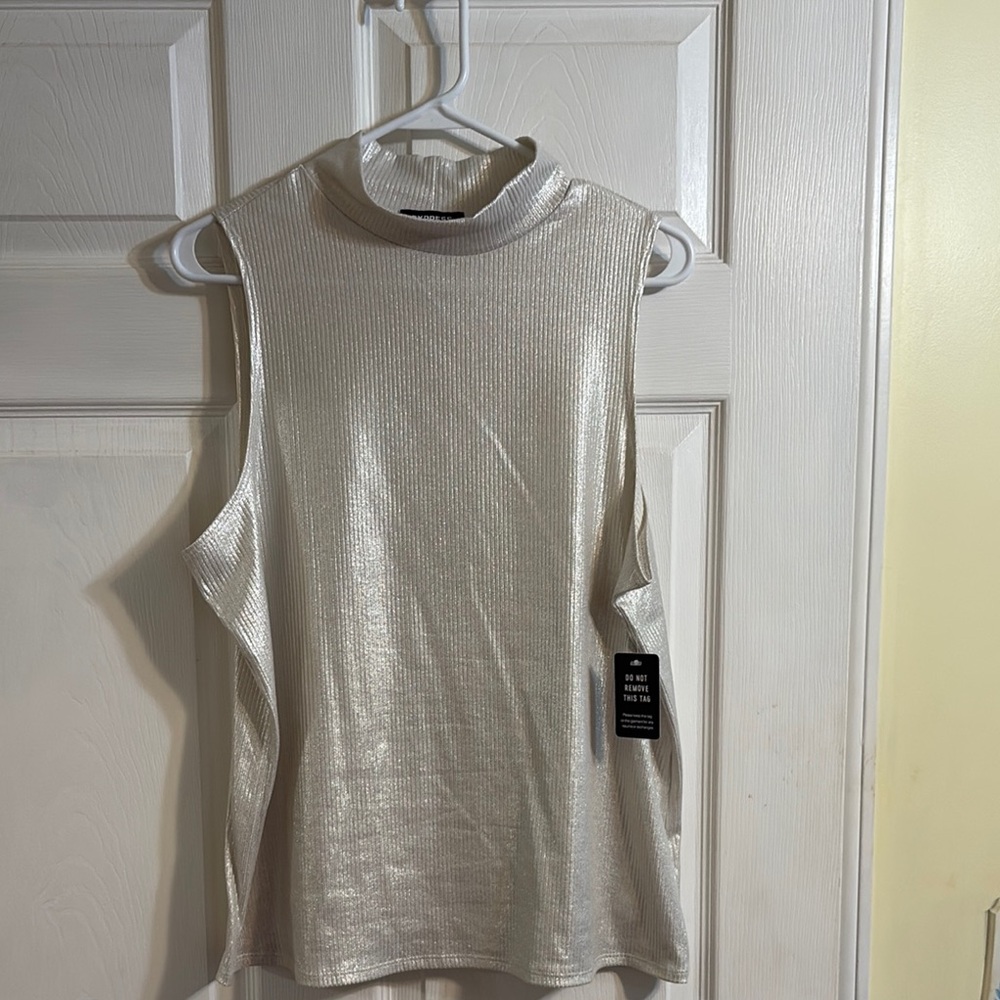 Express Sleeveless ribbed foil mock turtleneck top  size L